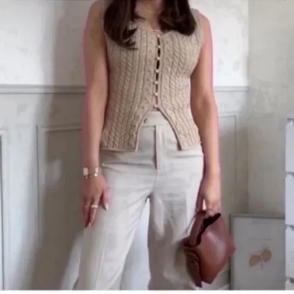 NWT CABLE KNIT TOP Size Small - Picture 3 of 9